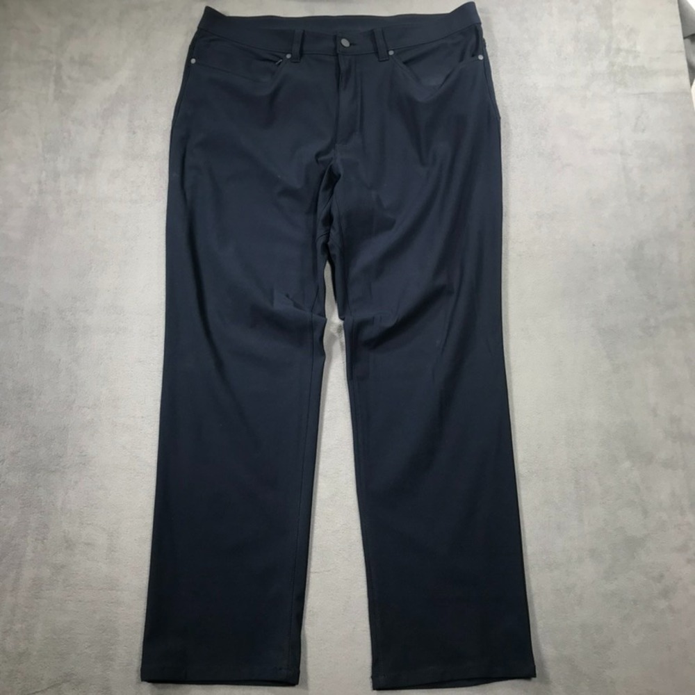 Lands End Chino Pants Men's 38x33 Navy BLue Performance Tech Straight Leg Preppy